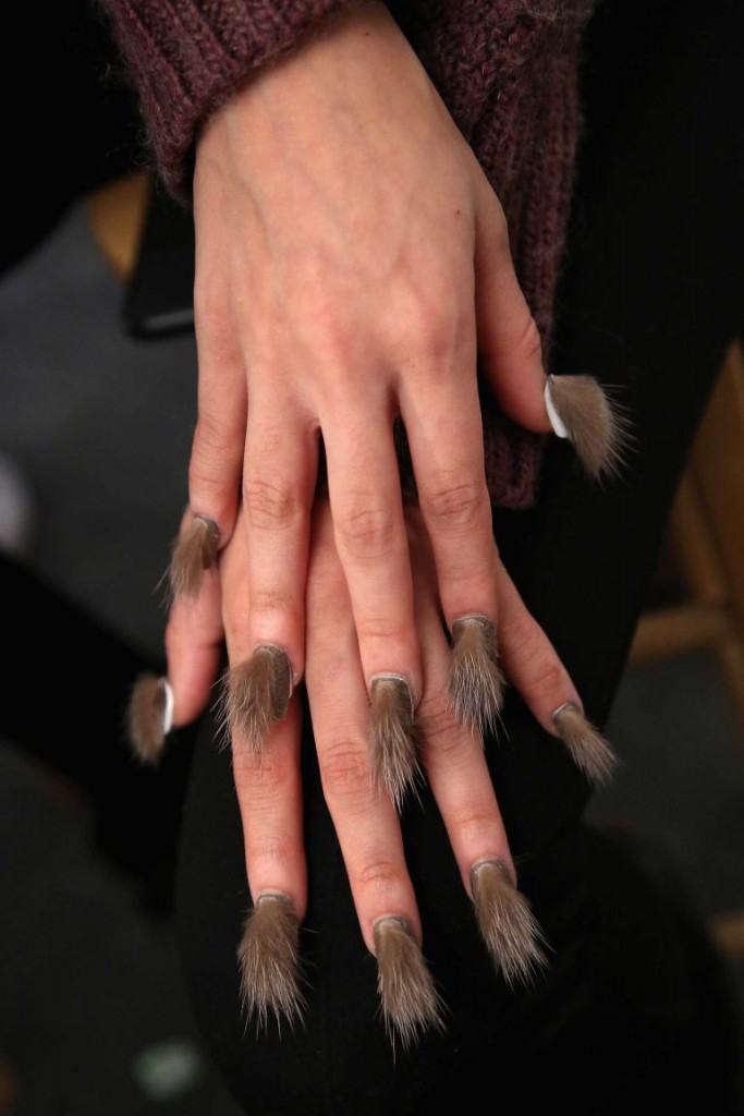 furry nails1