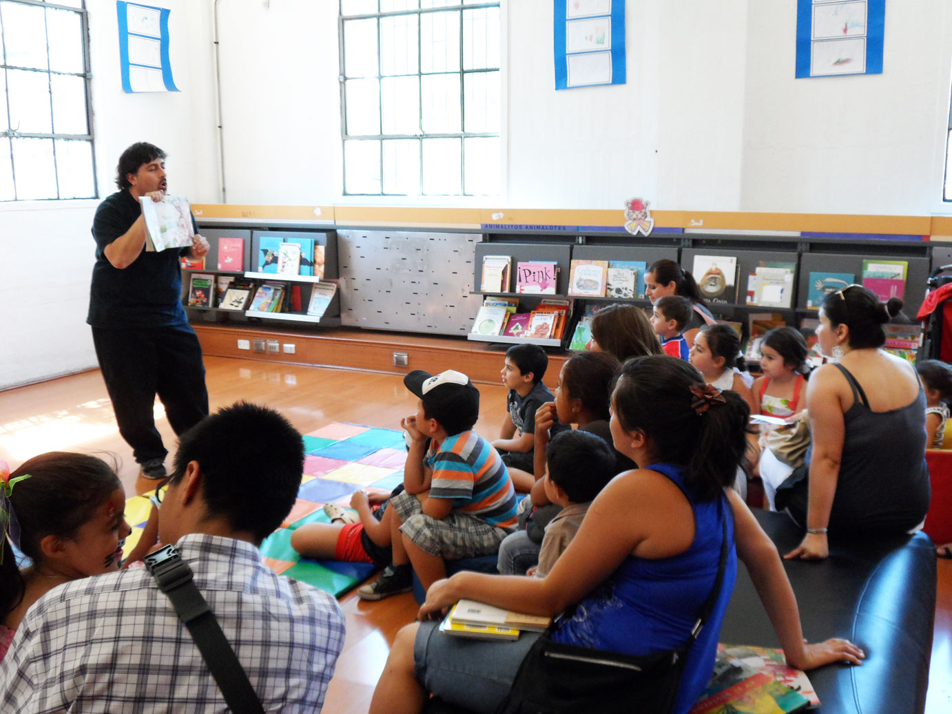 lectura biblioteca de Santiago