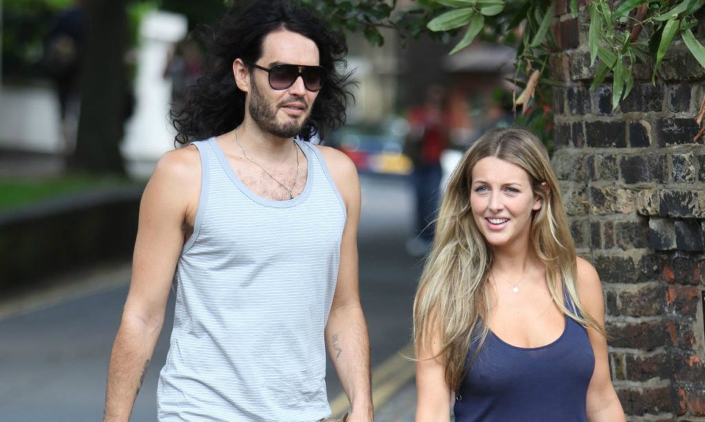 Russell Brand y novia 1edit