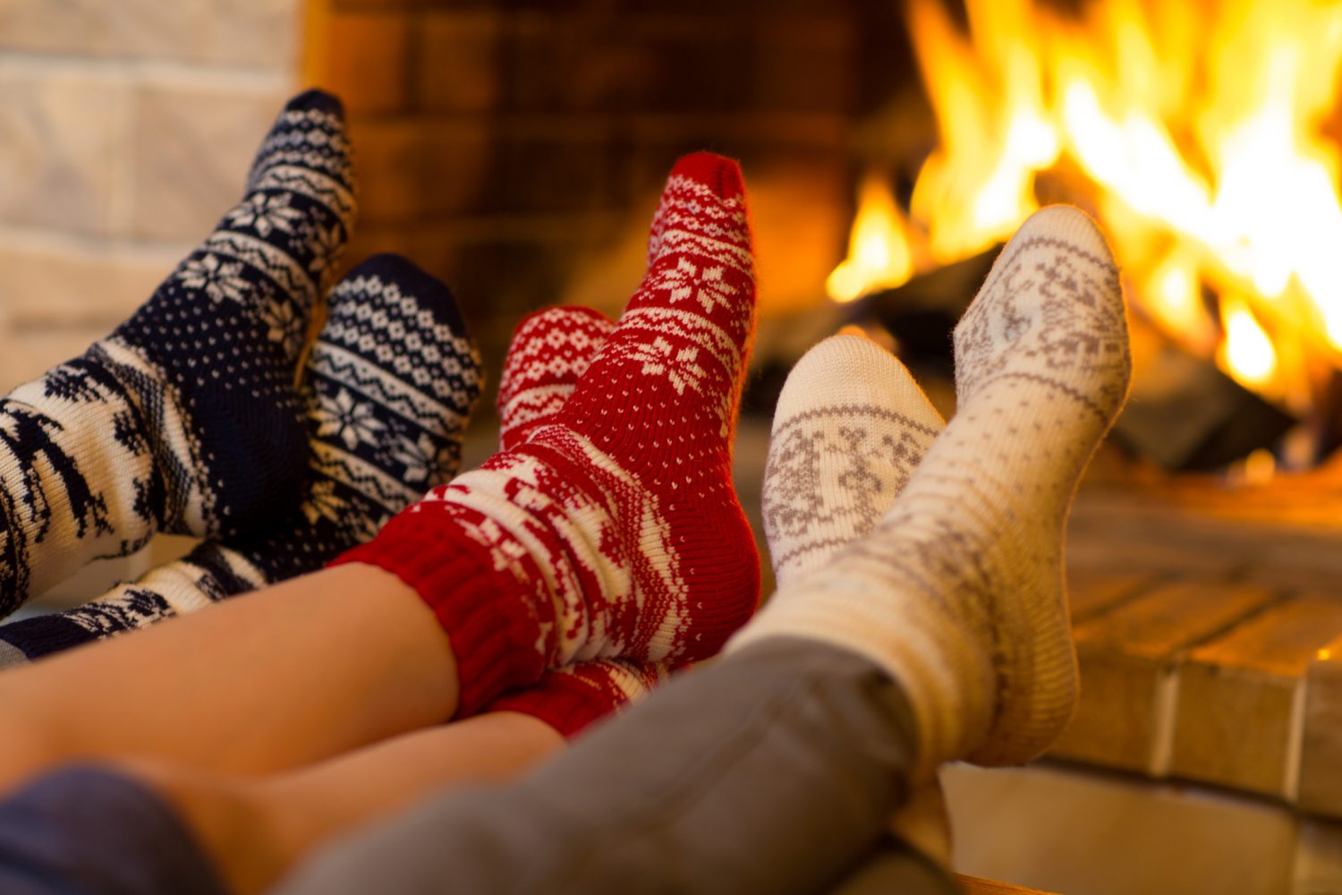 Familia en la chimenea