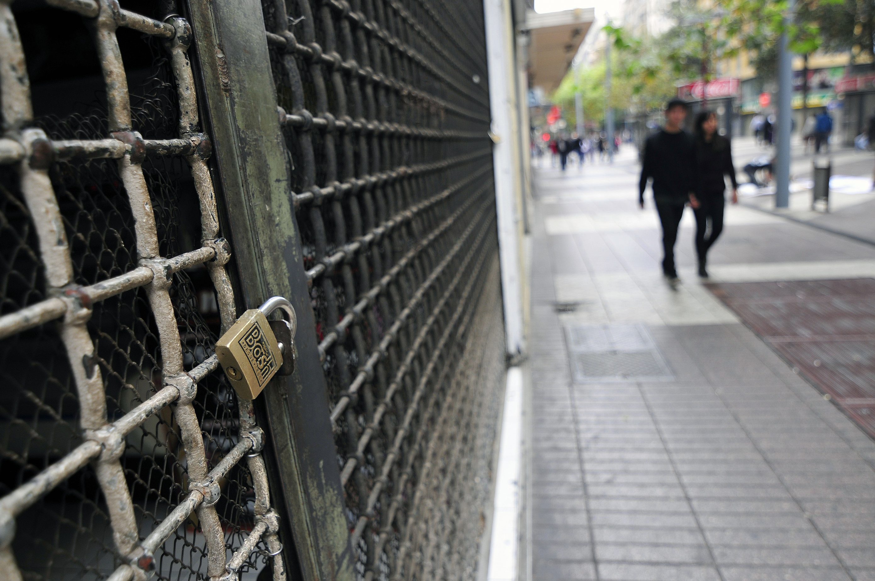 Comercio permanece cerrado en el feriado del 1 de mayo