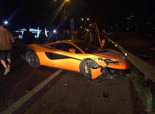 Marcelo Ríos tuvo un accidente vehicular