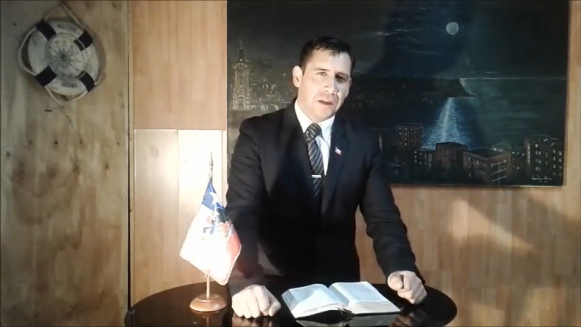 Pastor Soto vuelve a provocar a la comunidad gay con violento video en Facebook