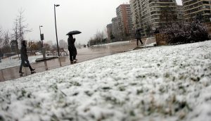 ¡En estos lugares de Santiago y regiones caerá nieve!