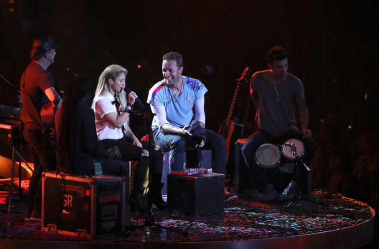 Shakira y Chris Martin en el Global Citizen Festival