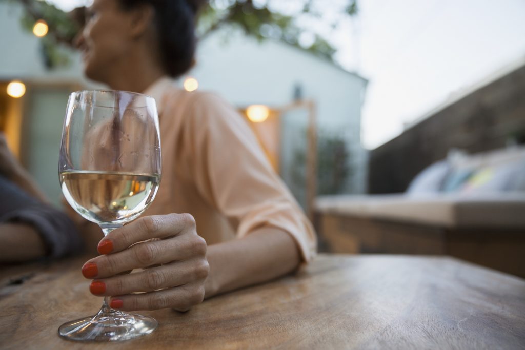 Te Sientes Mal Luego De Beber Ten Cuidado Podrias Tener Intolerancia Al Alcohol