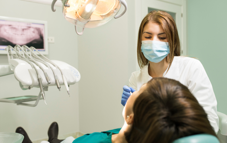 12 fotos de las maravillas que puede hacer un dentista con tu sonrisa