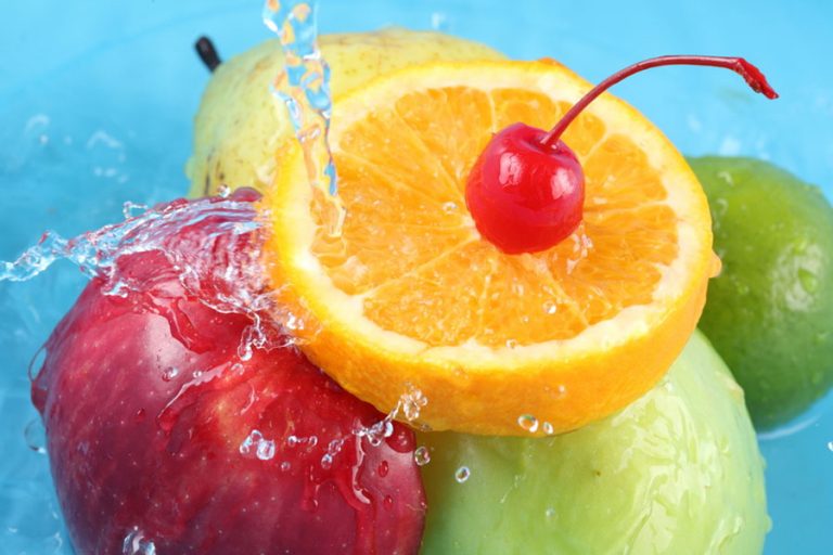 descubre las frutas ideales para hidratar tu cuerpo en días de calor