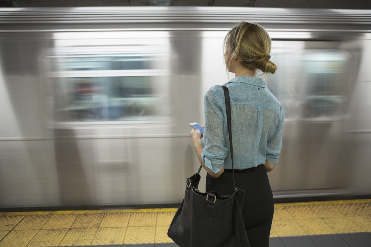 Mujer metro