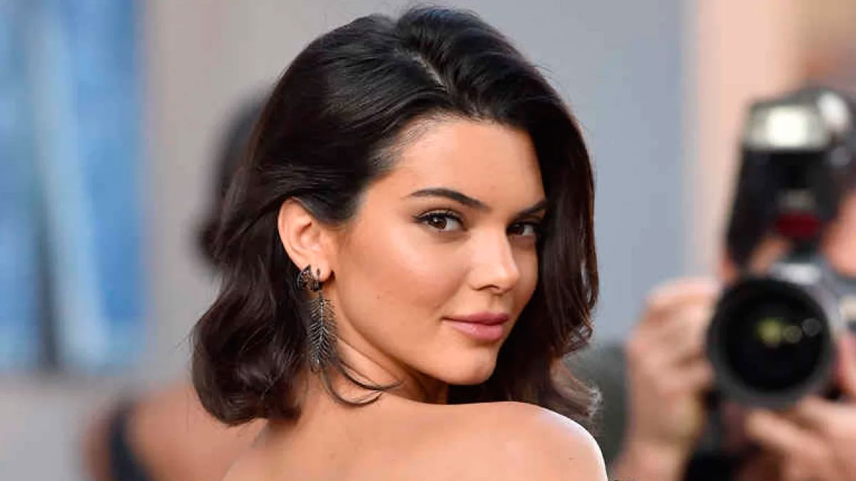 El Osado Y Transparente Vestido De Kendall Jenner En Los British Fashion Awards Fmdos