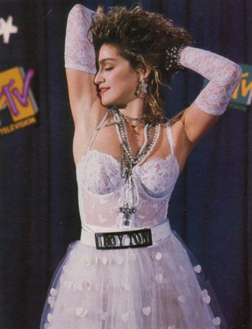 MADONNA EN LOS MTV VIDEO MUSIC AWARD 1984