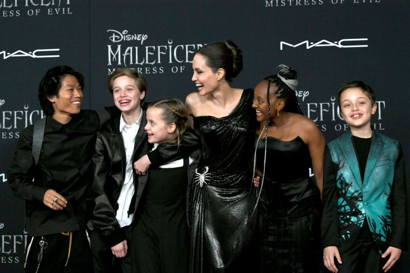 Jolie y sus hijos