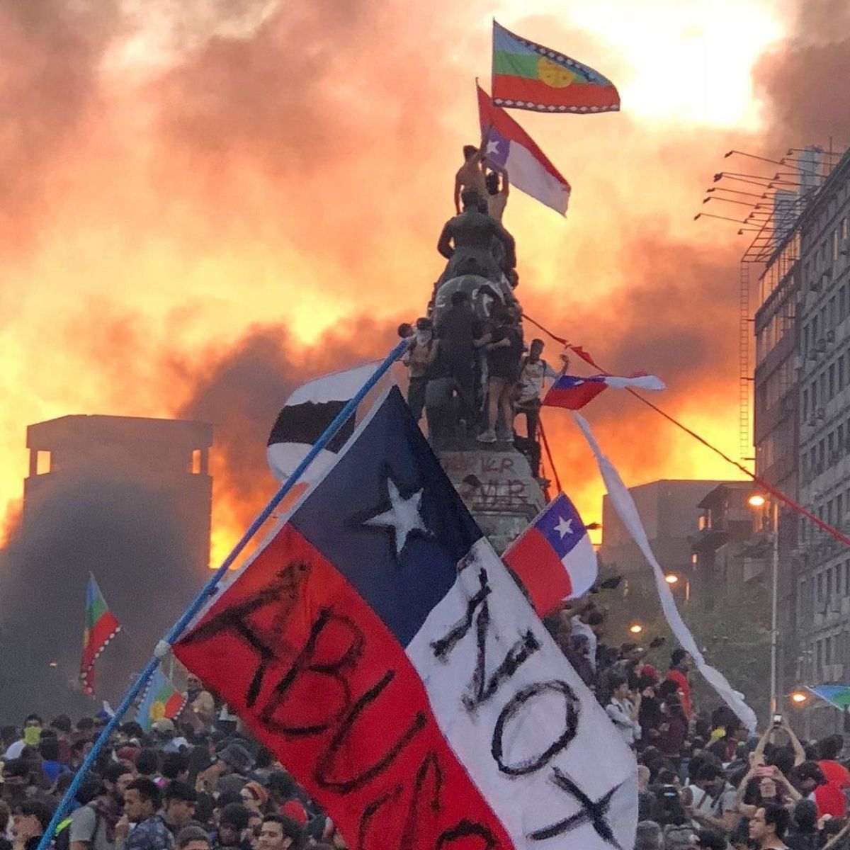 La Historia Detrás De La Foto Viral De La Marcha Más Grande De Chile — Fmdos