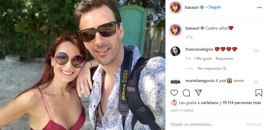 begoña basauri celebra aniversario con su pareja con postal