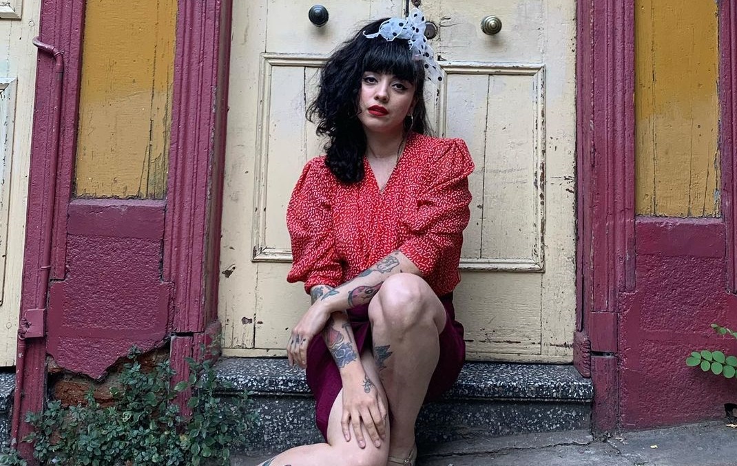 la cantante mon laferte cuestionada por la seremi de las culturas