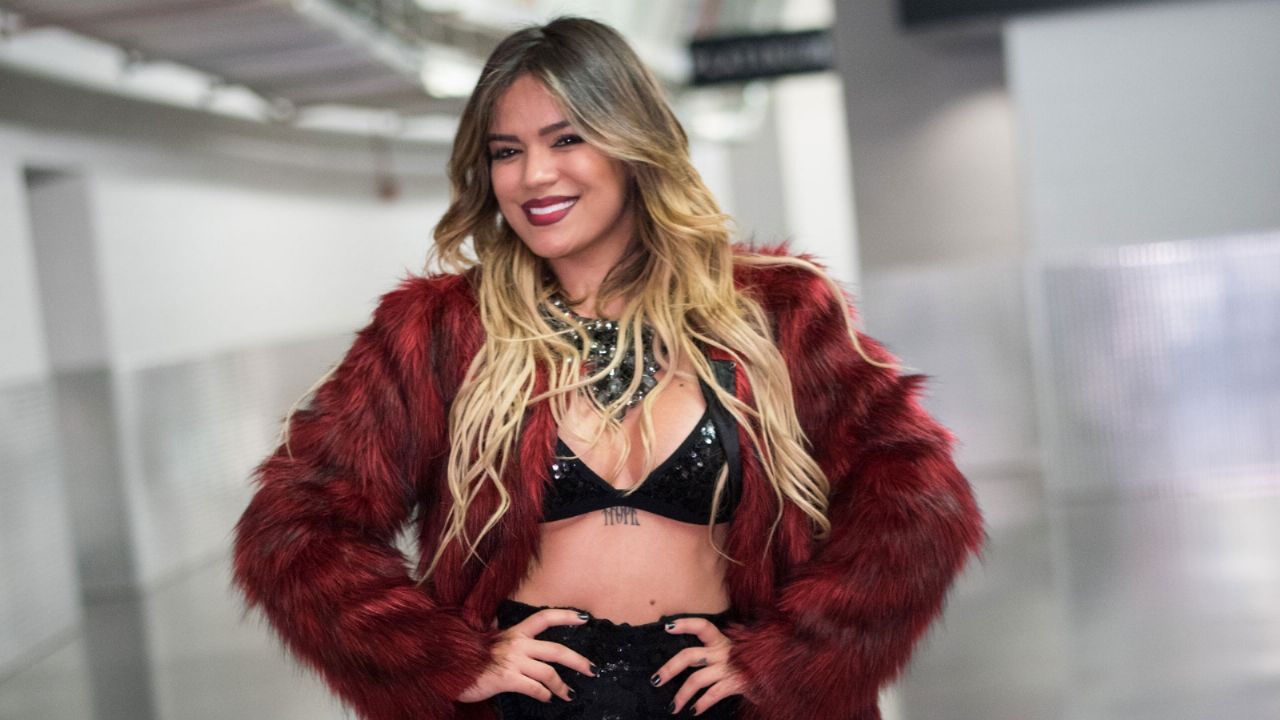 ¿Indirecta para Anuel AA? Karol G estrena "El Barco" junto con un corazón roto