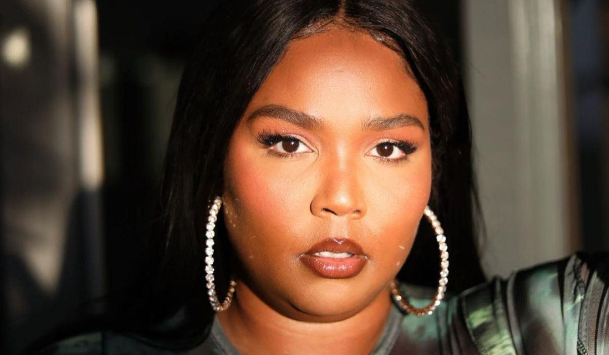 Lizzo Sorprende Con Foto Desnuda