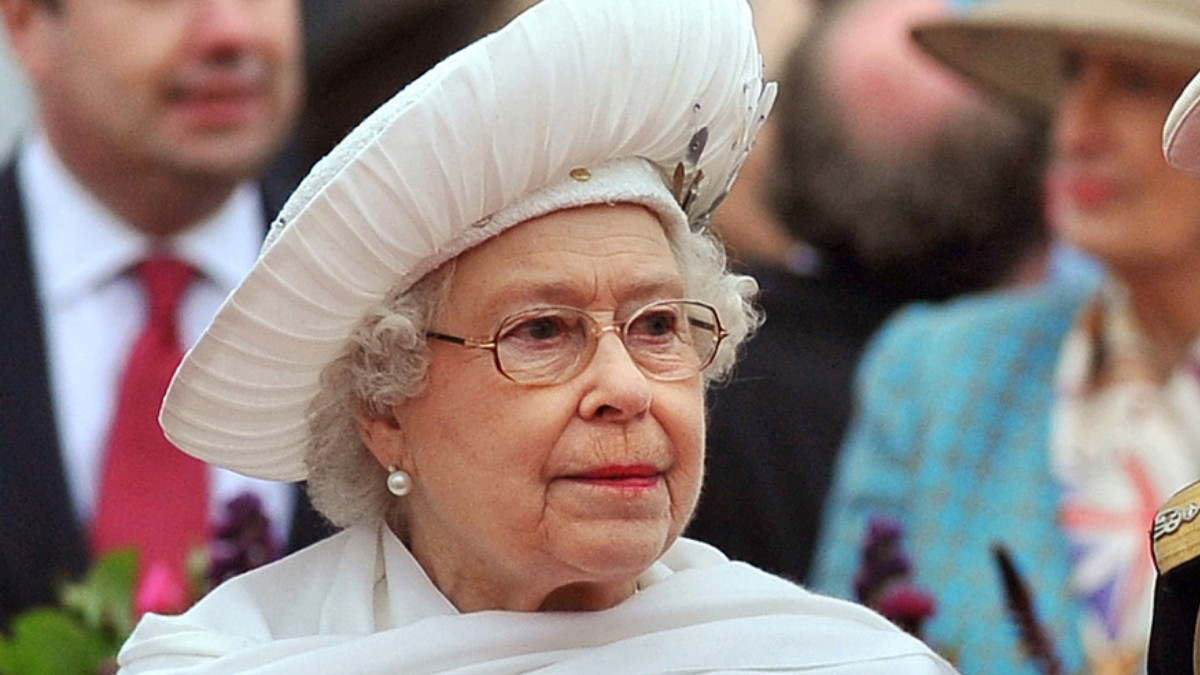 Reina Isabel II