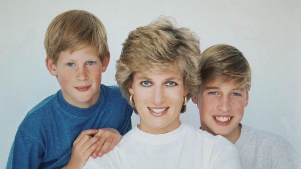 Así Será La Estatua De Lady Di En El Palacio De Kensington