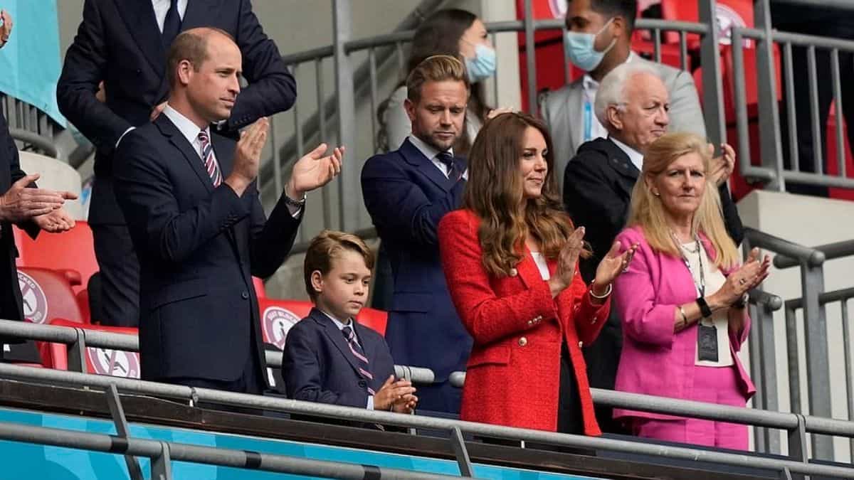 El Blazer De Kate Middleton Que Todas Pueden Tener En Su Clóset