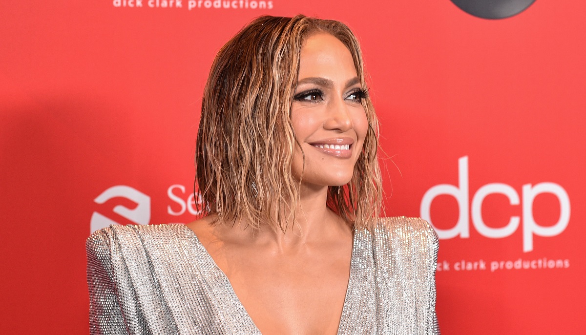 jennifer lopez firmó con netflix para producir contenido