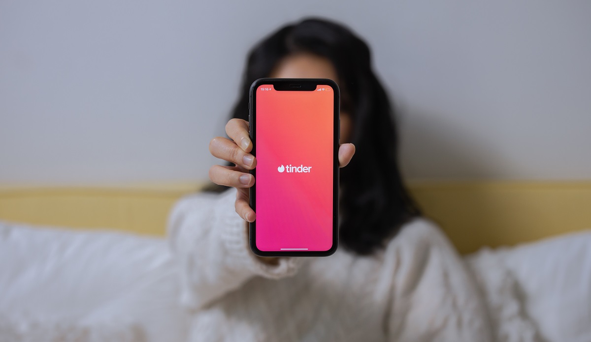 Un Conocido En Tinder Ahora Hay Una Funcion Para Evitarlo