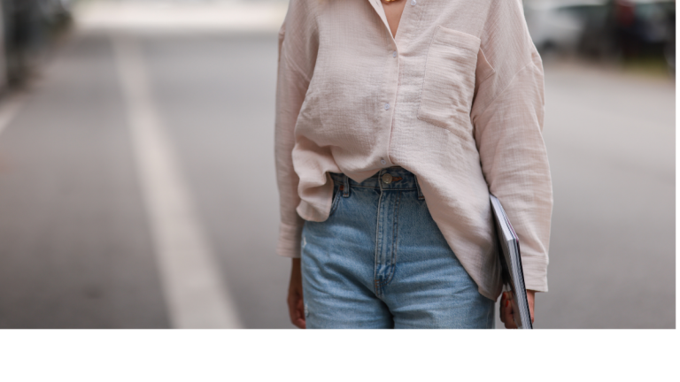 Pantalones y jeans moda mujer durante el invierno 2021 — FMDOS