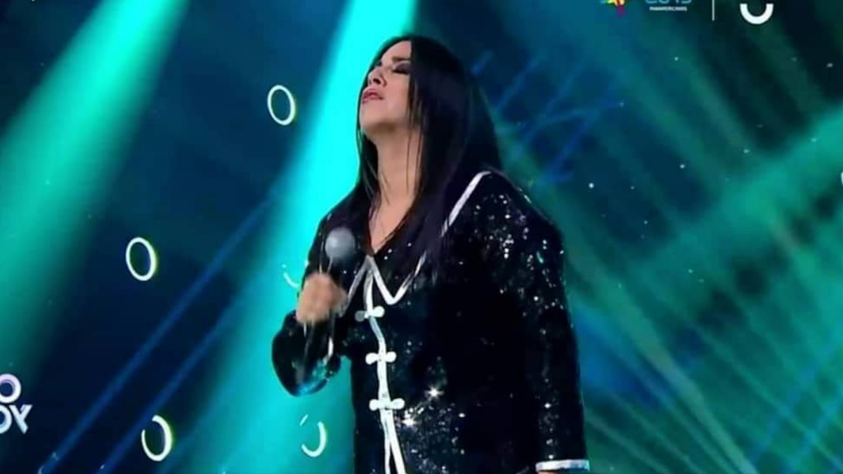 Imitadora De Ana Gabriel En CHV