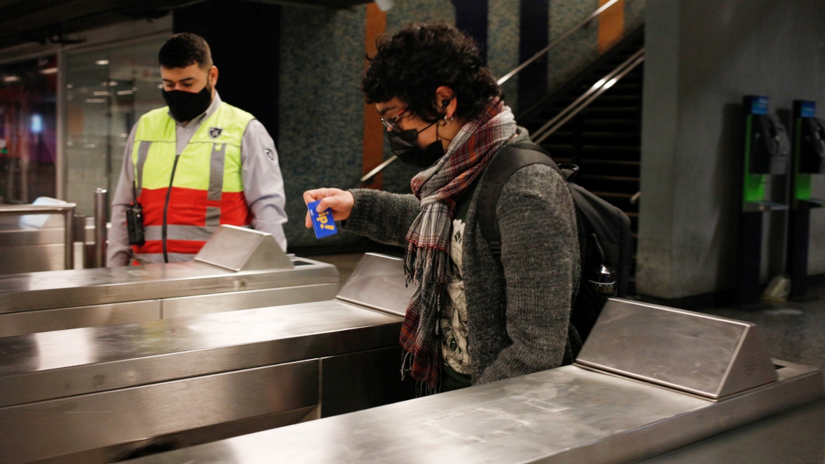 Toque De Queda Metro