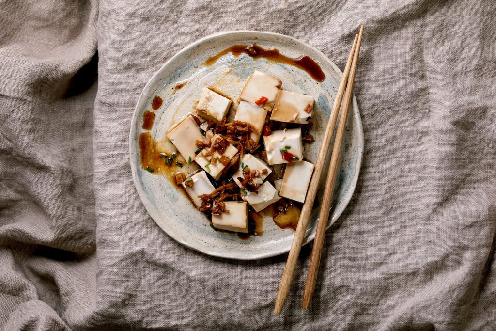 Tofu alimentos para ayudar el fortalecimiento de los huesos