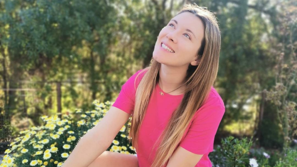 Carla Jara Hizo Estallar Las Redes Sociales Tras Compartir Especial Registro — Fmdos