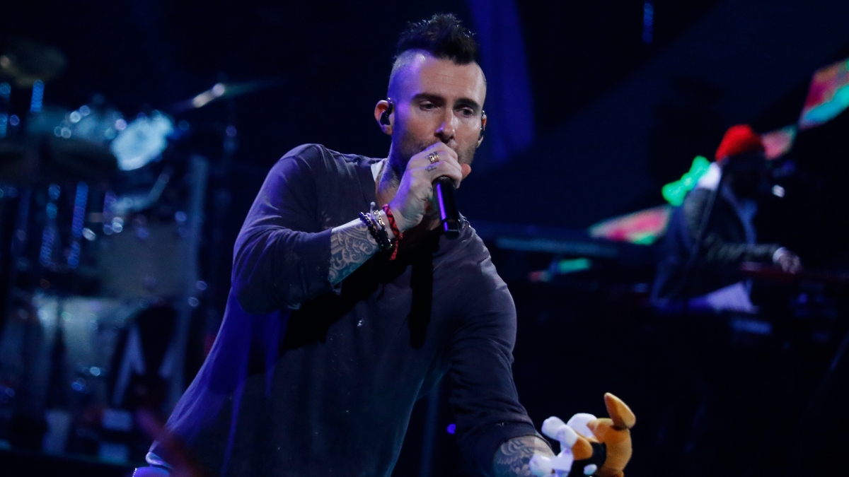 Adam Levine Redes Sociales