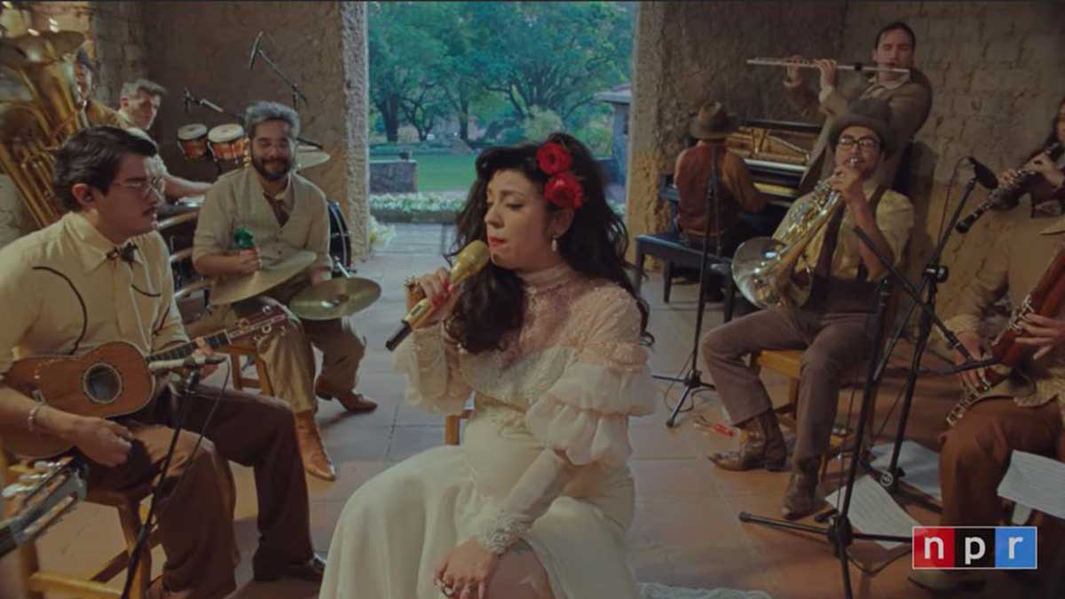 Mon Laferte En Tiny Desk