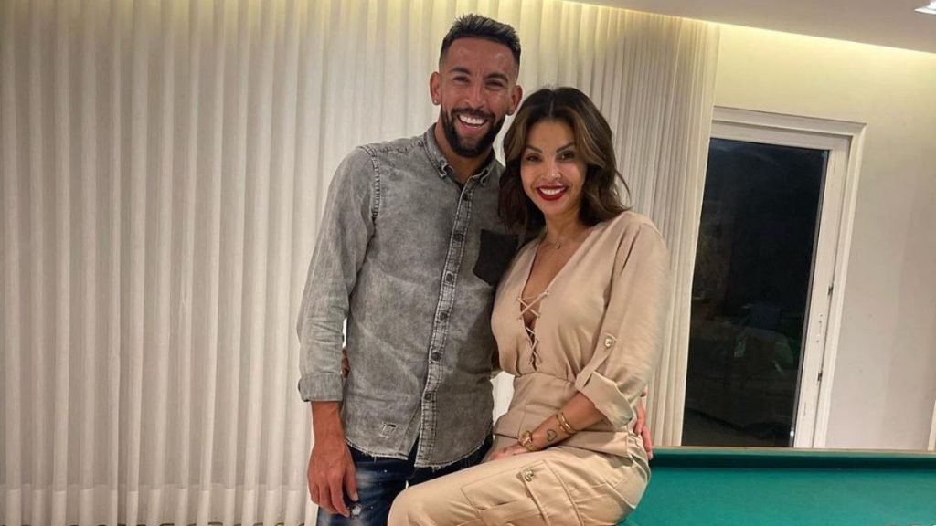 Mauricio Isla Y Thati