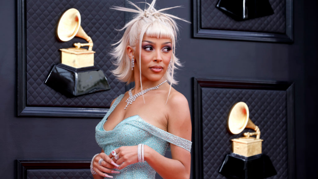 Premios Grammy 2022 ¿Cuántas nominaciones tiene Doja Cat? — FMDOS