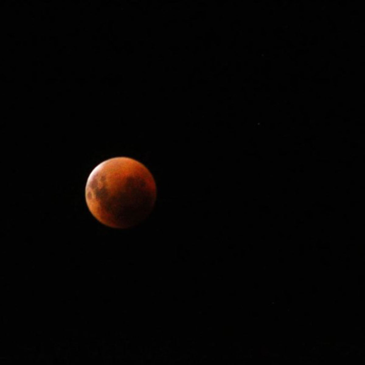 Fotos ¿Cómo se vio la Luna de Sangre en Chile? — FMDOS