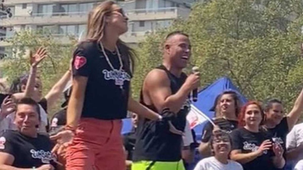 Angélica Castro Y Rodrigo Díaz En La Zumbatón