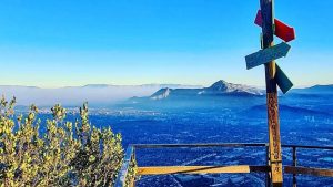 Un Trekking Fácil Con Una Vista Panorámica_ El Cerro Que Debes Visitar En Santiago