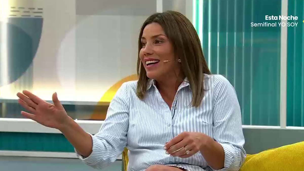 Paula Escobar Contigo En La Manana