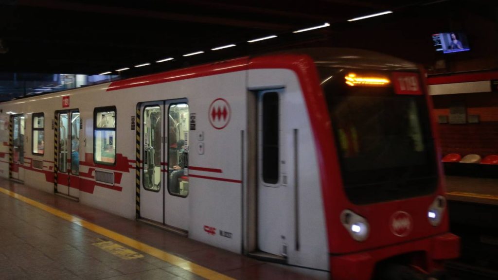 Metro De Santiago