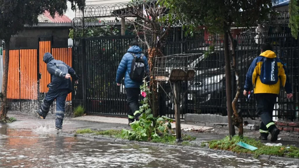 Lluvia En Santiago (5)