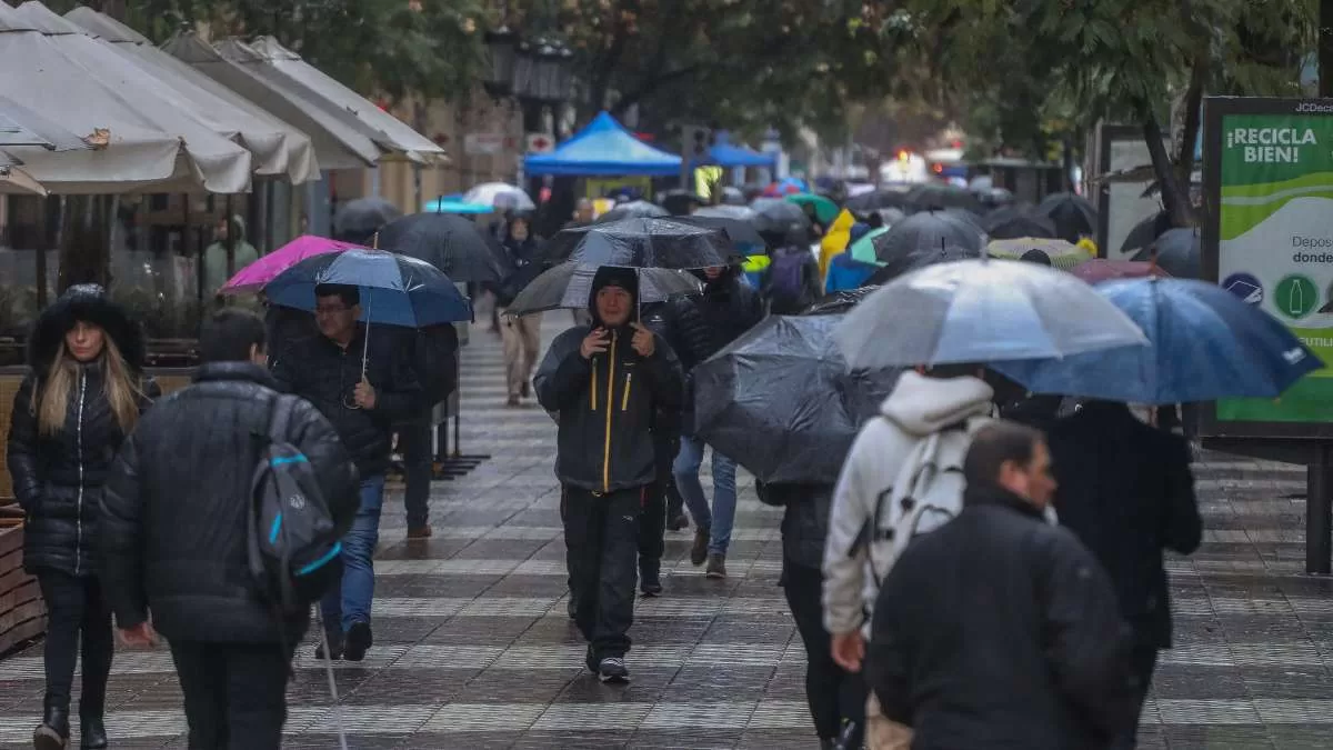 Lluvia En Santiago