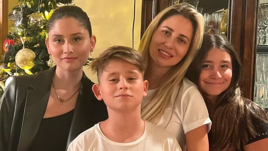 Gissella Gallardo E Hijos