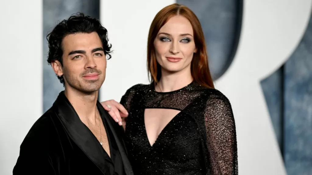 Joe Jonas Sophie Turner (2)