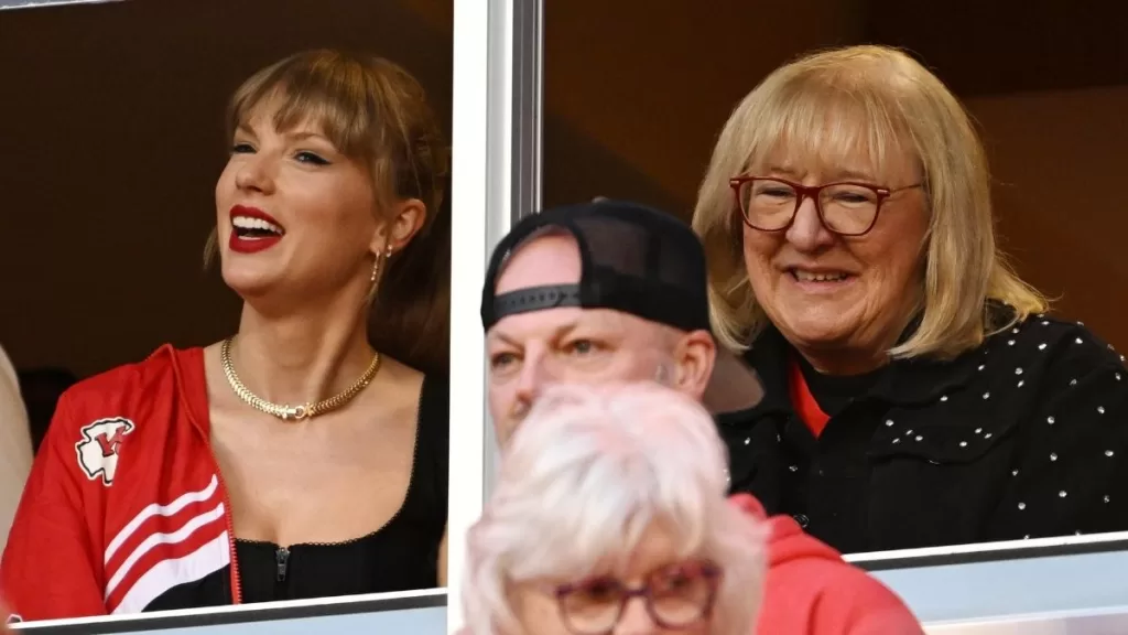 Taylor Swift Y La Mamá De Travis Kelce