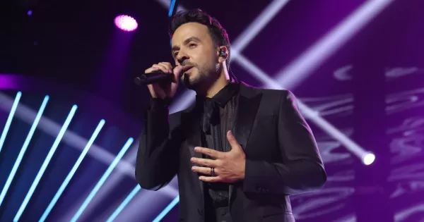 Luis Fonsi Agenda Una Segunda Fecha En Chile: Fecha, Recinto Y Venta De ...