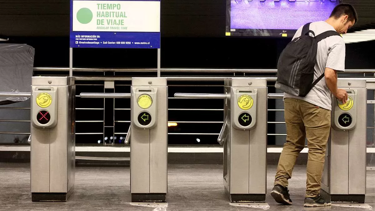 Metro De Santiago