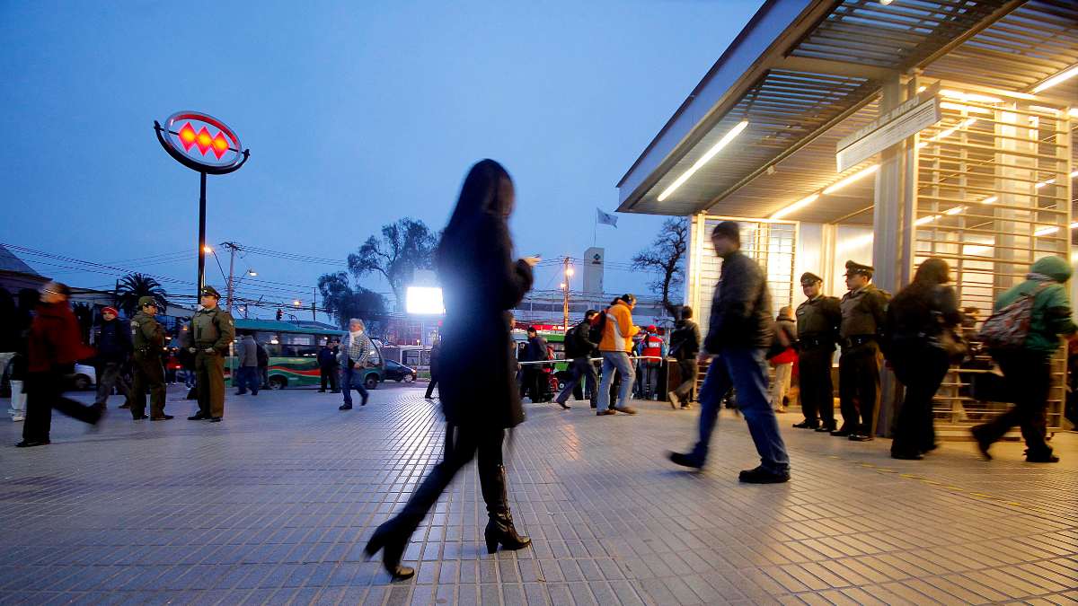 Metro De Santiago