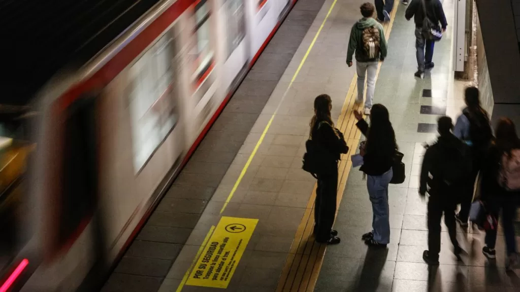 Metro De Santiago (1)