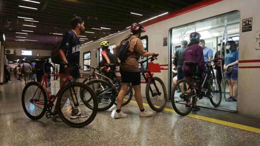 Metro De Santiago